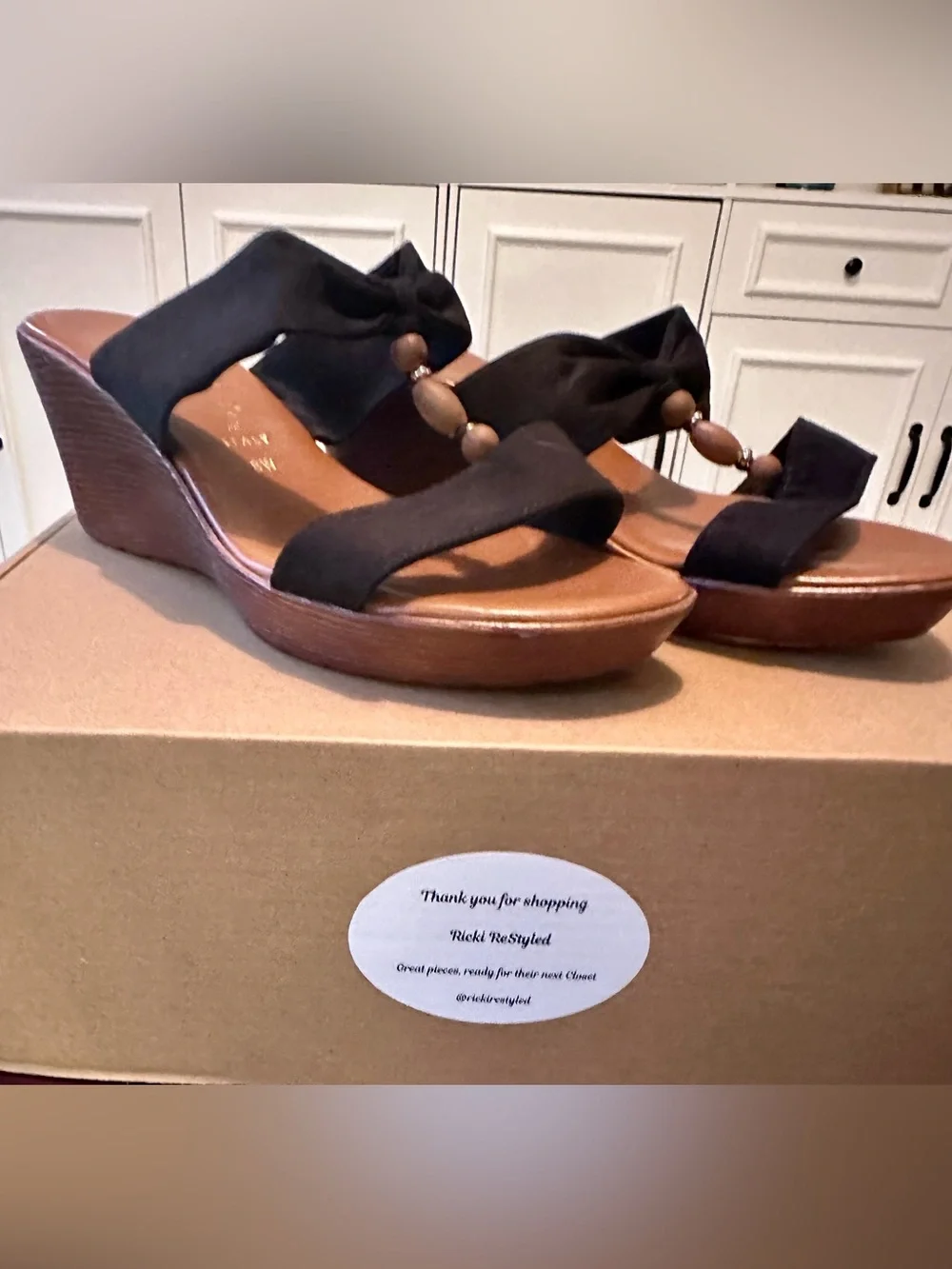 Italian Shoemakers Black Wedge Slide Sandals Beaded Accent Women’s 8W